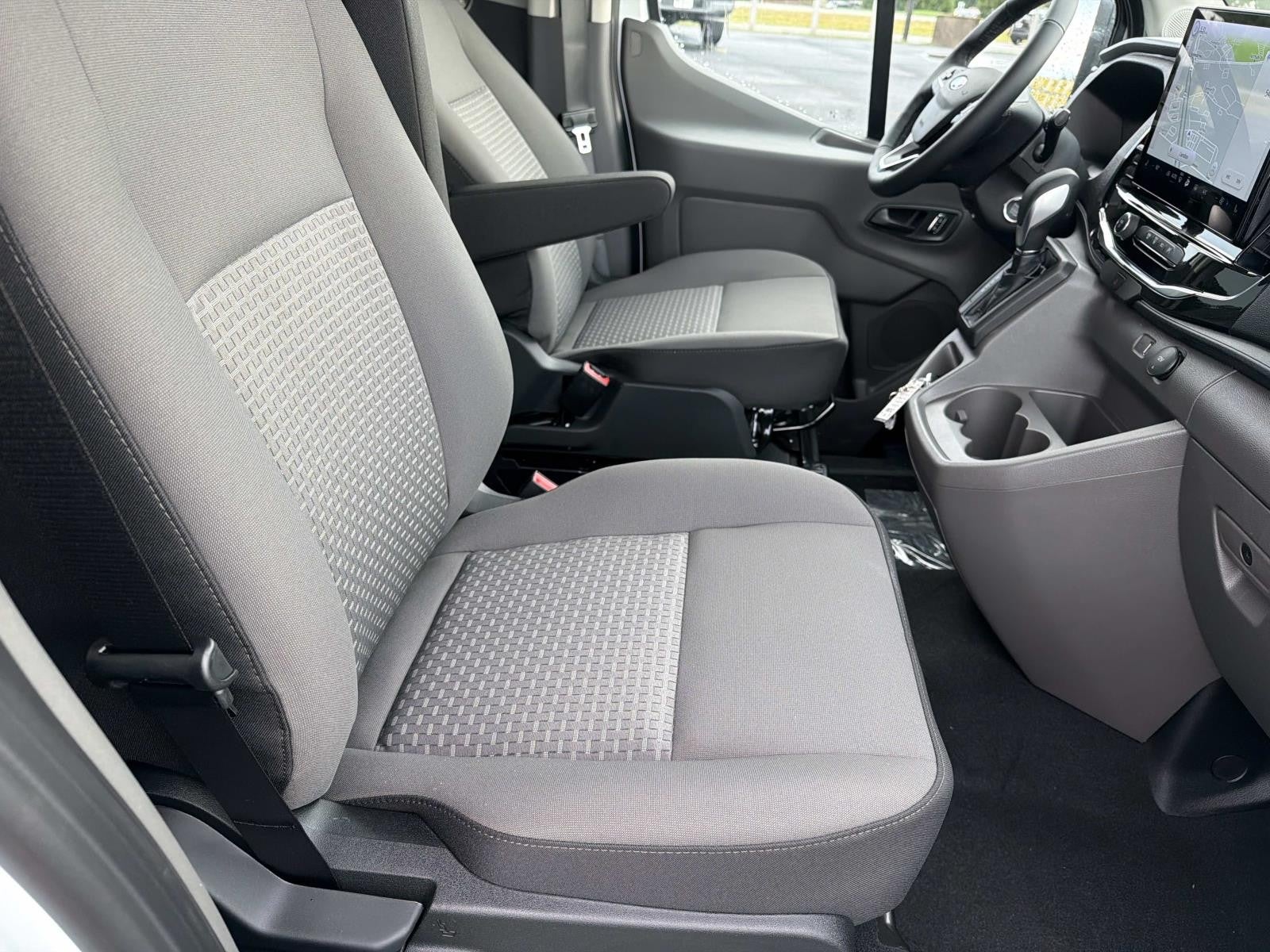 2026 Ford Transit Passenger Wagon T-350 148 MED ROOF XL RW