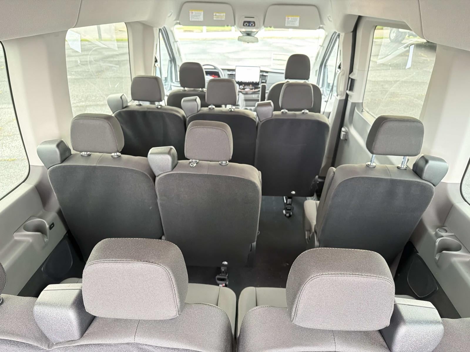 2026 Ford Transit Passenger Wagon T-350 148 MED ROOF XL RW