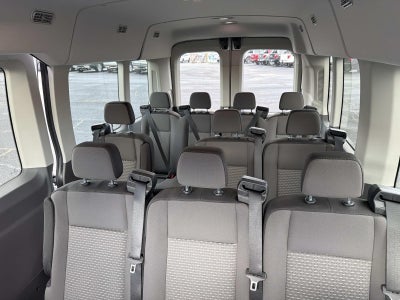 2026 Ford Transit Passenger Wagon T-350 148 MED ROOF XL RW