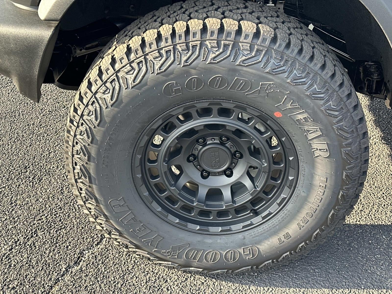 2025 Ford Bronco BASE 4 DOOR 4X4 PUG PACKAGE