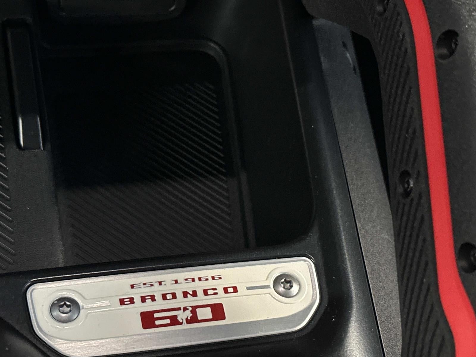 2025 Ford Bronco OUTER BANKS 4 DOOR 4X4