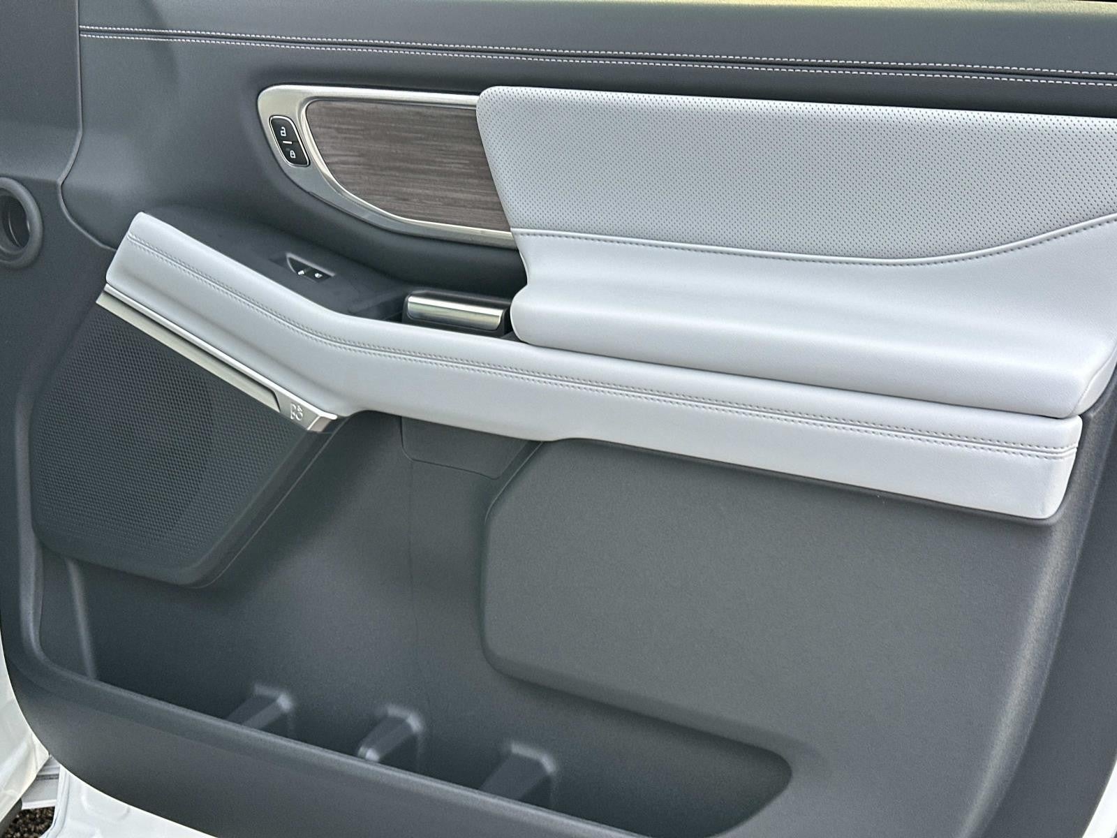 2026 Ford Expedition Max PLATINUM 4X4