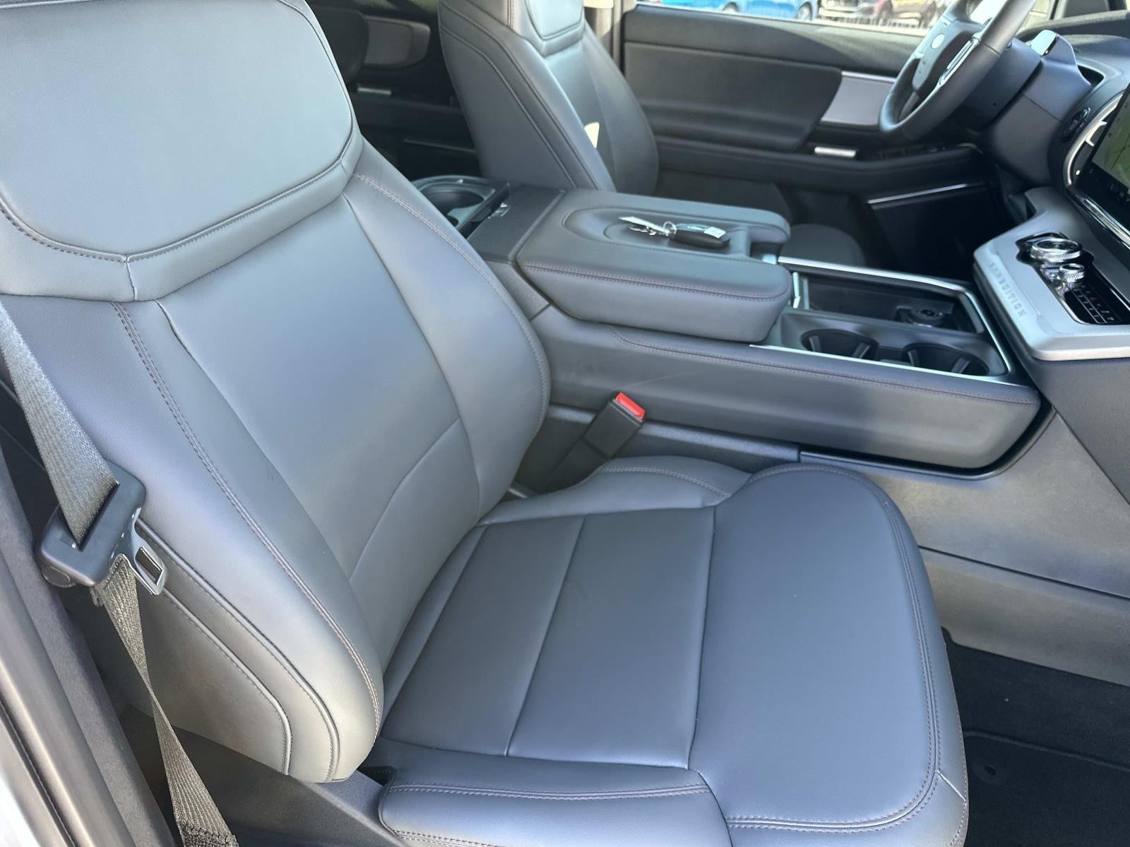 2025 Ford Expedition ACTIVE 4X2