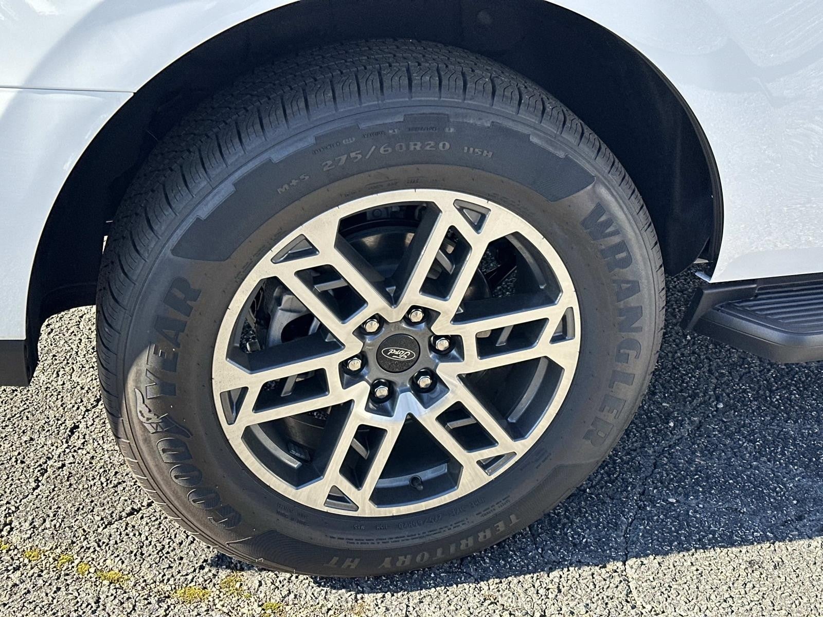 2025 Ford Expedition ACTIVE 4X2