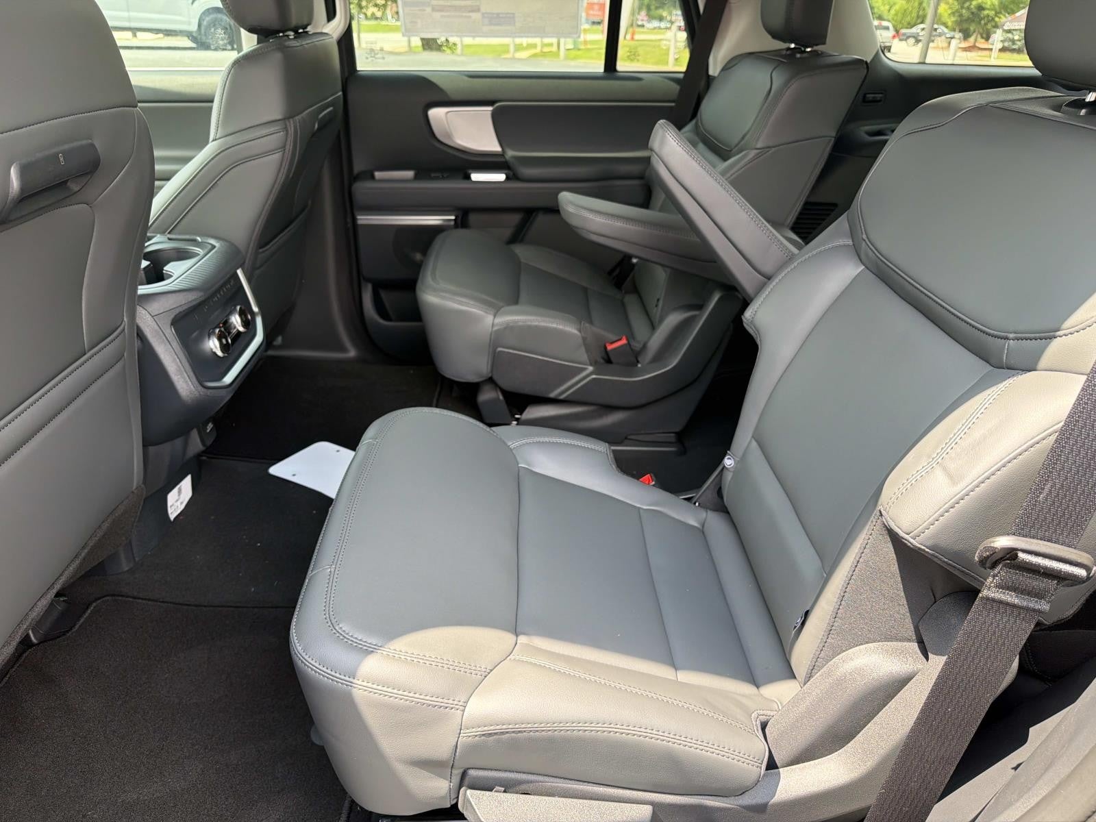2026 Ford Expedition ACTIVE 4X2