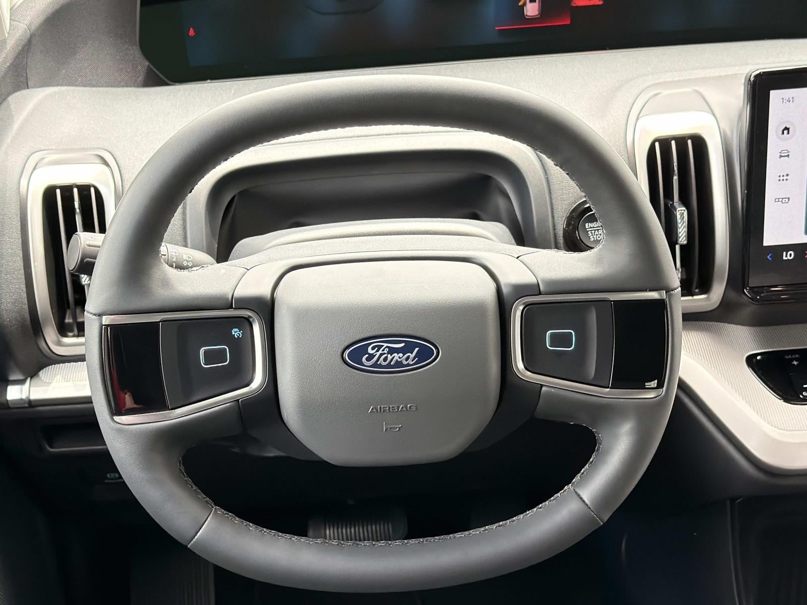 2026 Ford Expedition ACTIVE 4X2