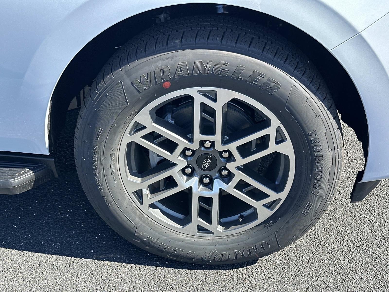 2026 Ford Expedition ACTIVE 4X2