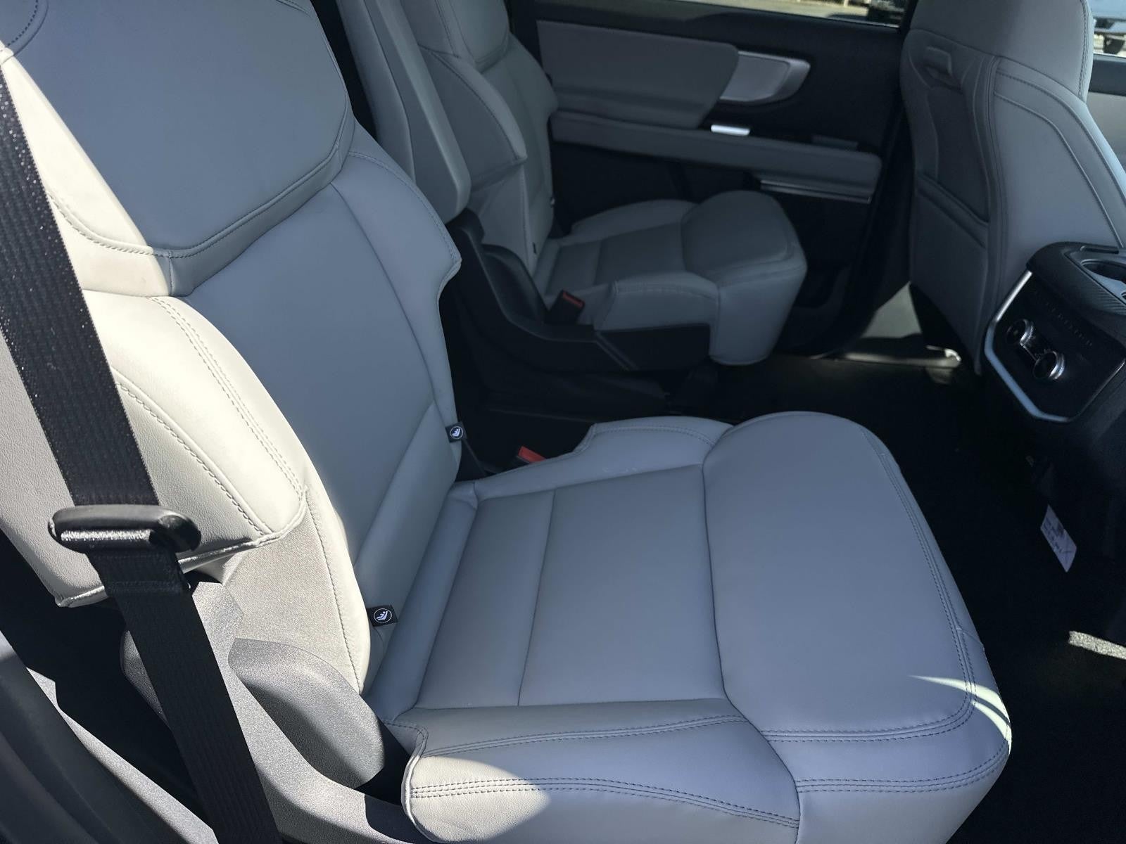 2026 Ford Expedition ACTIVE 4X2