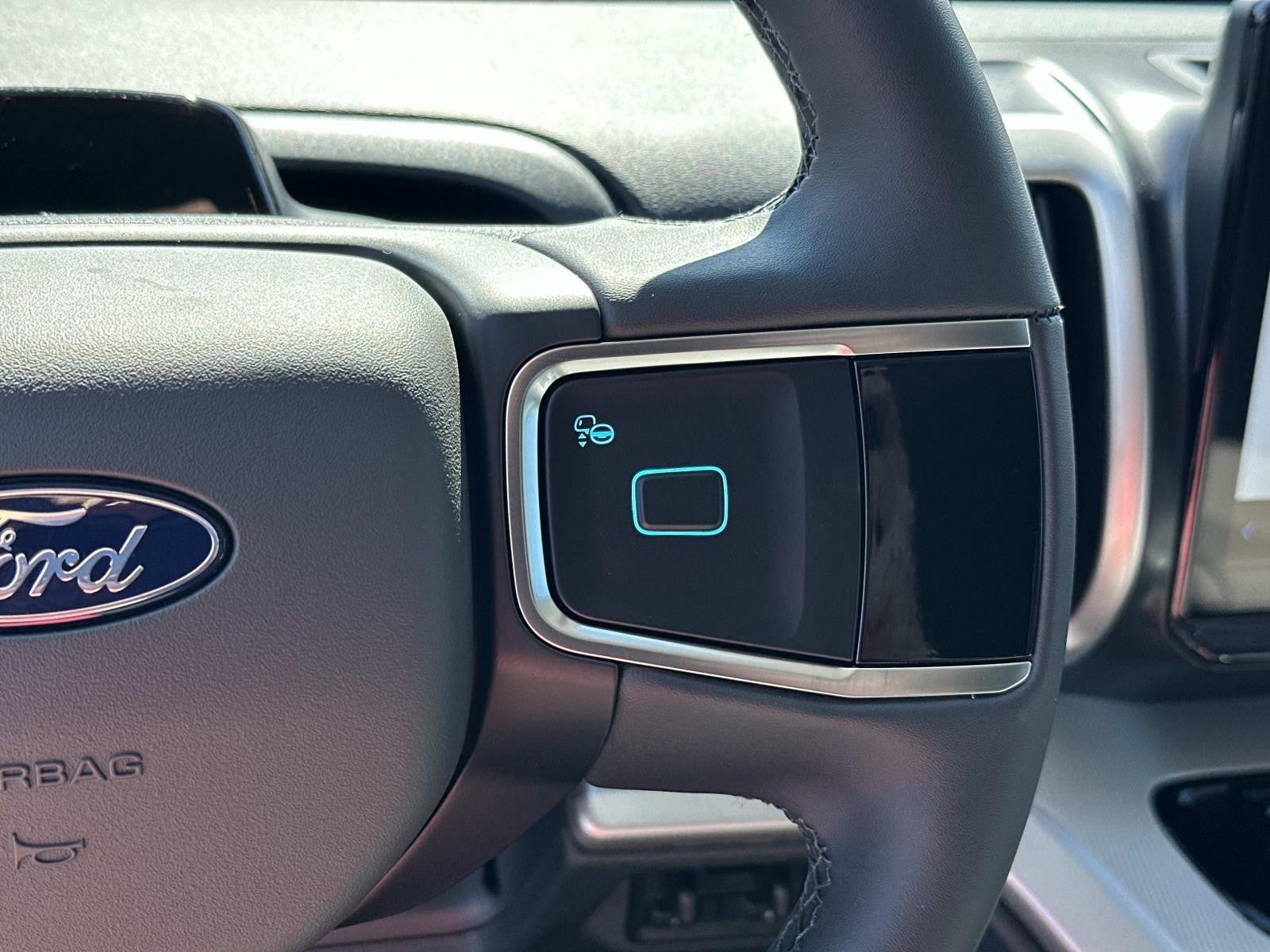 2026 Ford Expedition ACTIVE 4X2