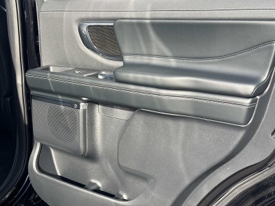 2026 Ford Expedition PLATINUM 4X4