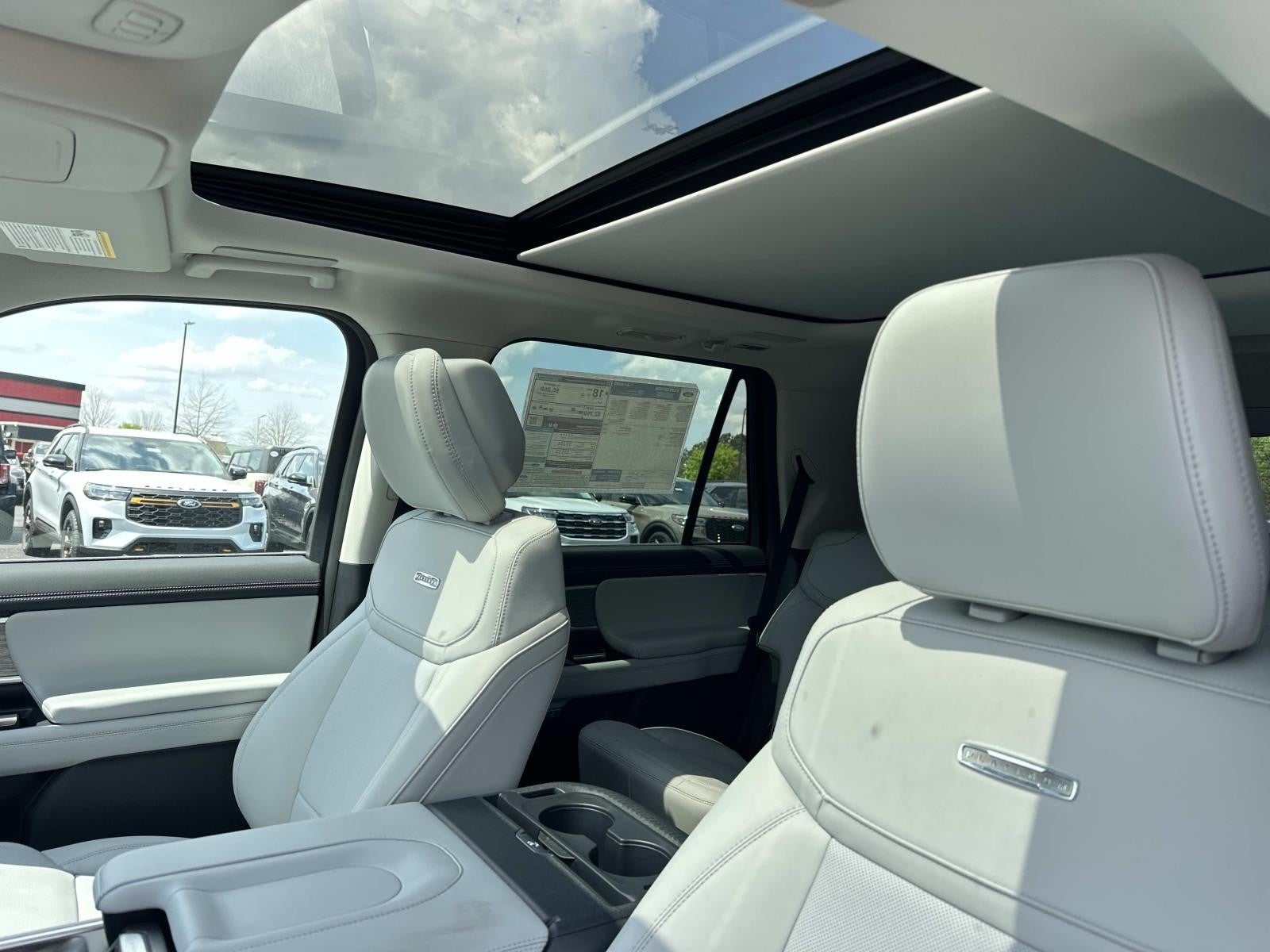 2026 Ford Expedition PLATINUM 4X4