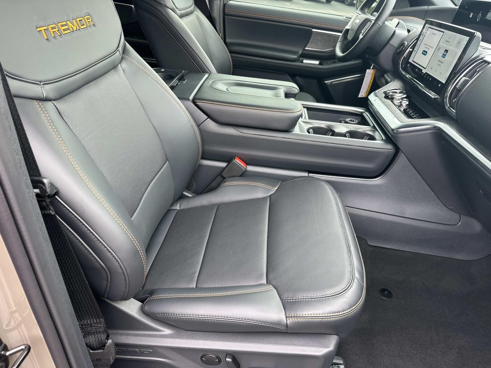 2026 Ford Expedition TREMOR 4X4