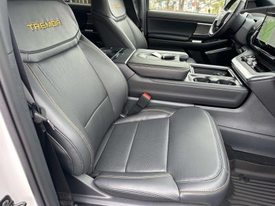 2025 Ford Expedition TREMOR 4X4 PUG PACKAGE