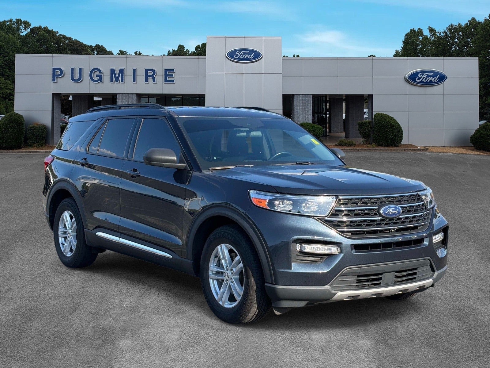 2023 Ford Explorer XLT RWD's photo