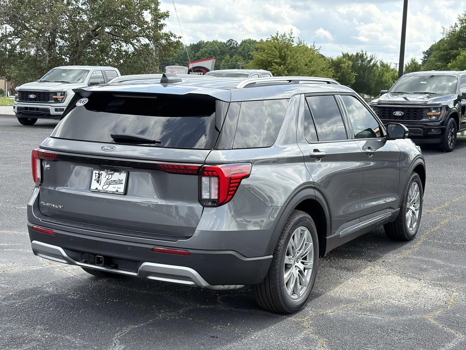 2026 Ford Explorer PLATINUM RWD