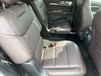 2026 Ford Explorer PLATINUM RWD