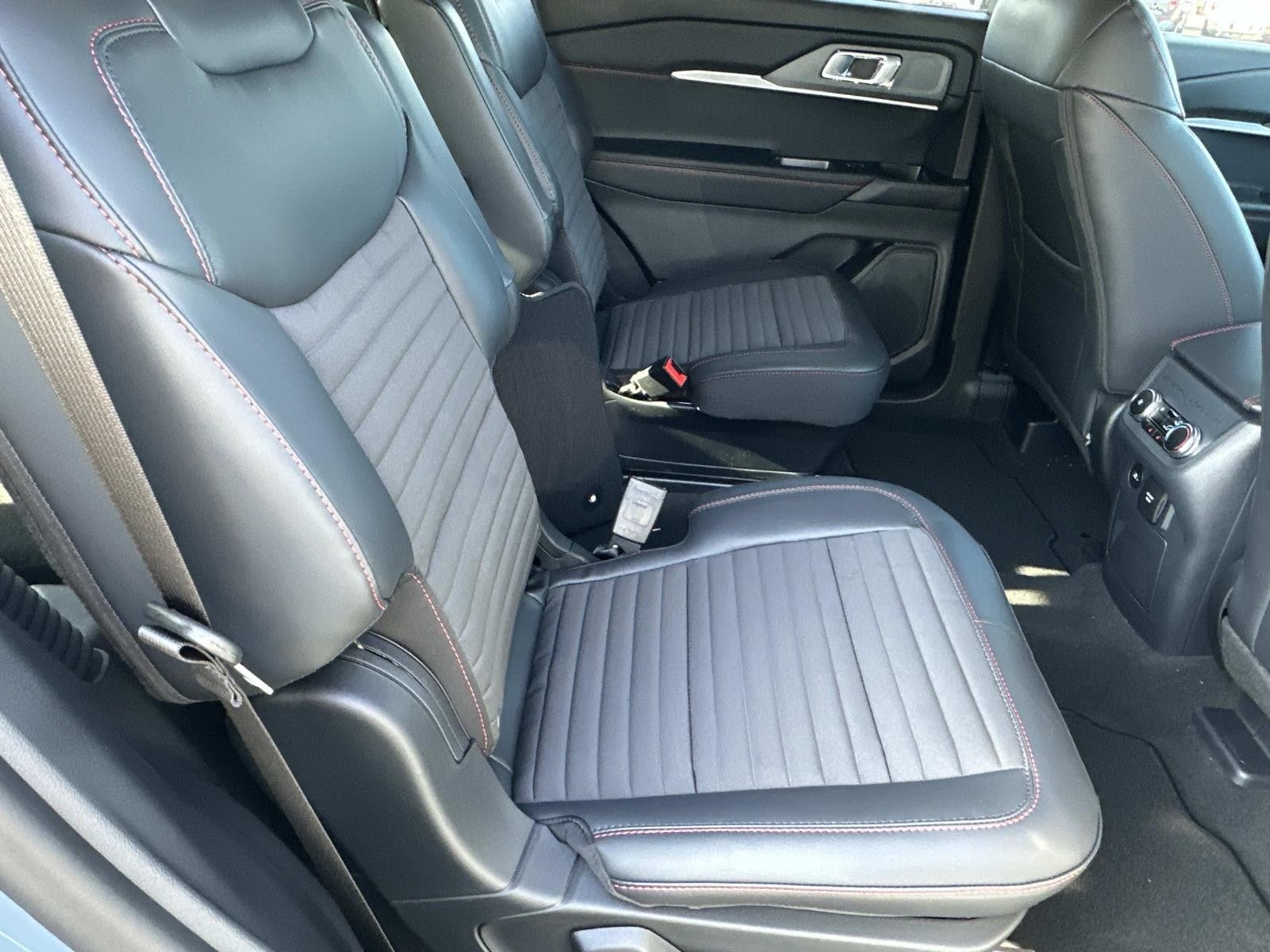 2026 Ford Explorer ST-LINE RWD