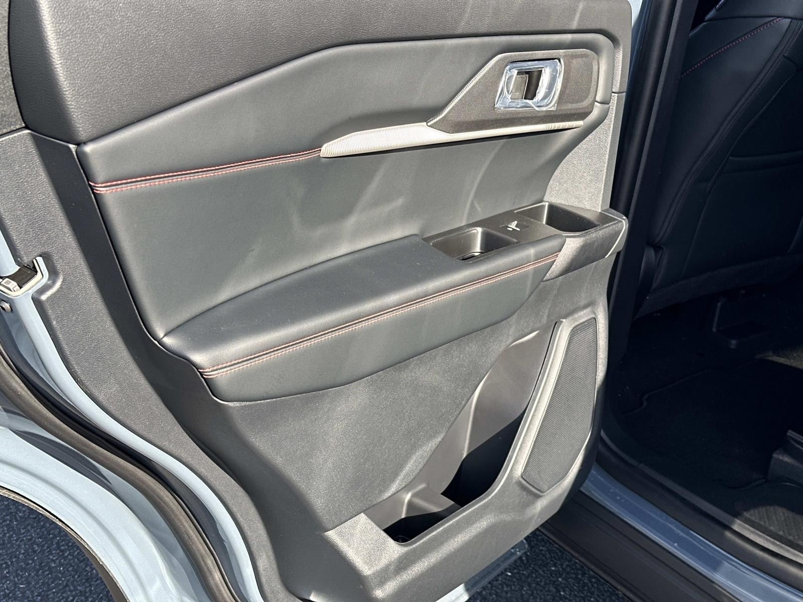 2026 Ford Explorer ST-LINE RWD