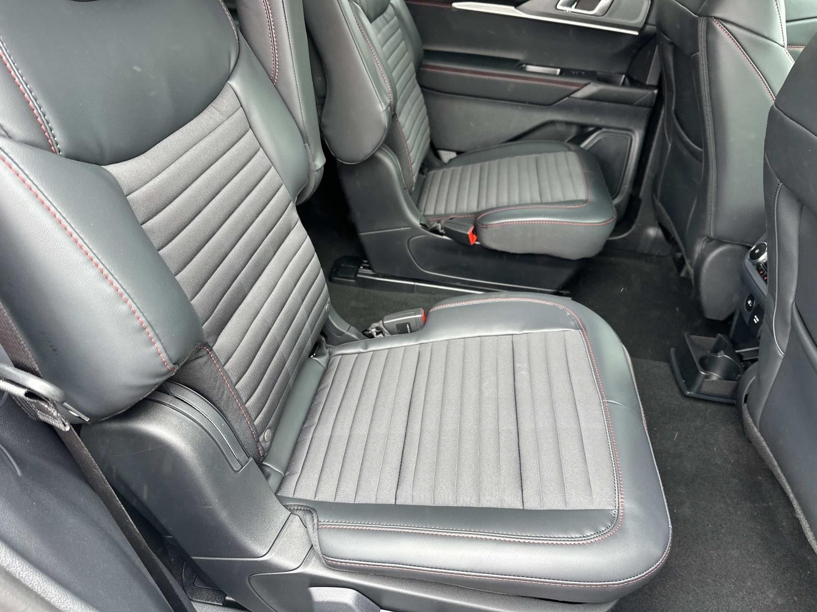 2026 Ford Explorer ST-LINE RWD