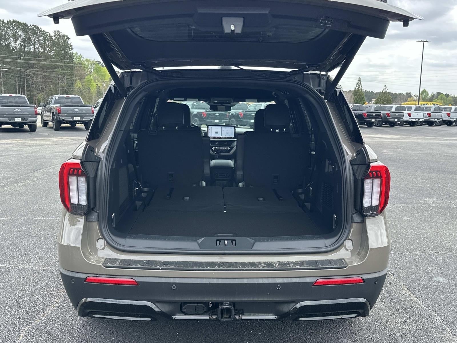 2026 Ford Explorer ST-LINE RWD