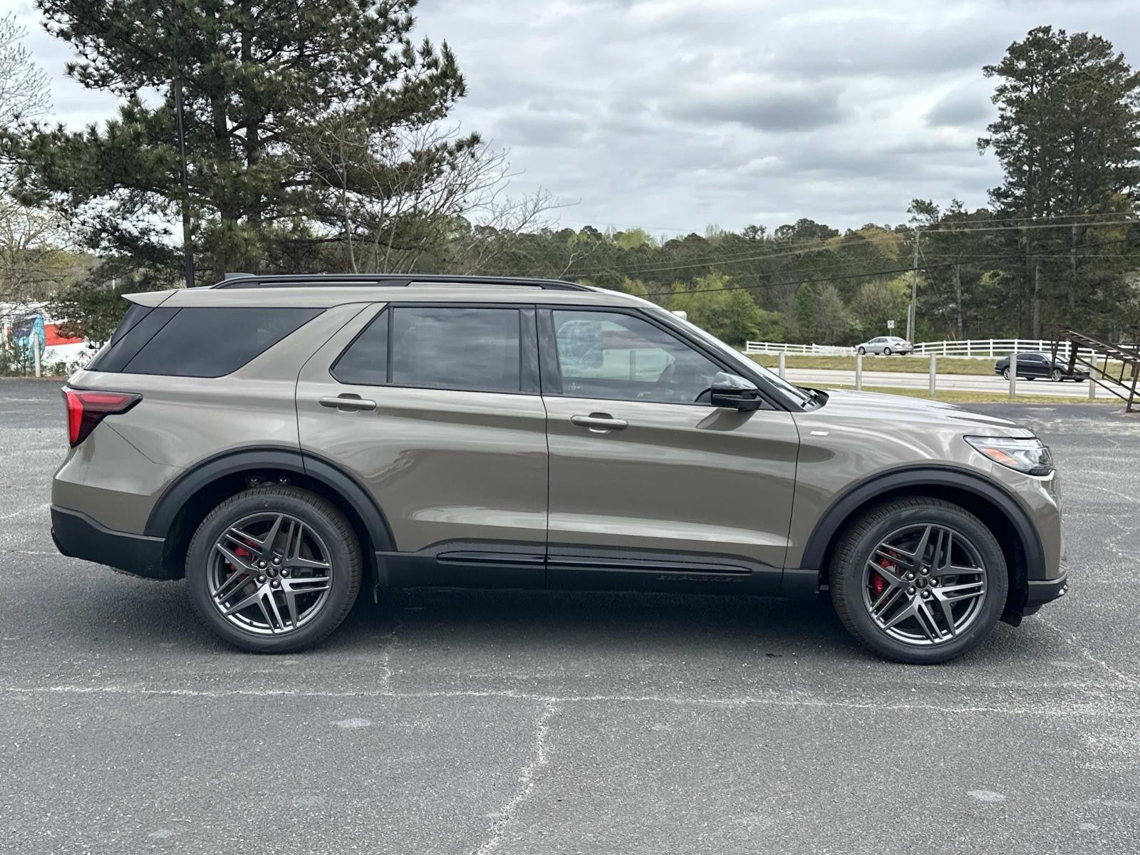 2026 Ford Explorer ST-LINE RWD