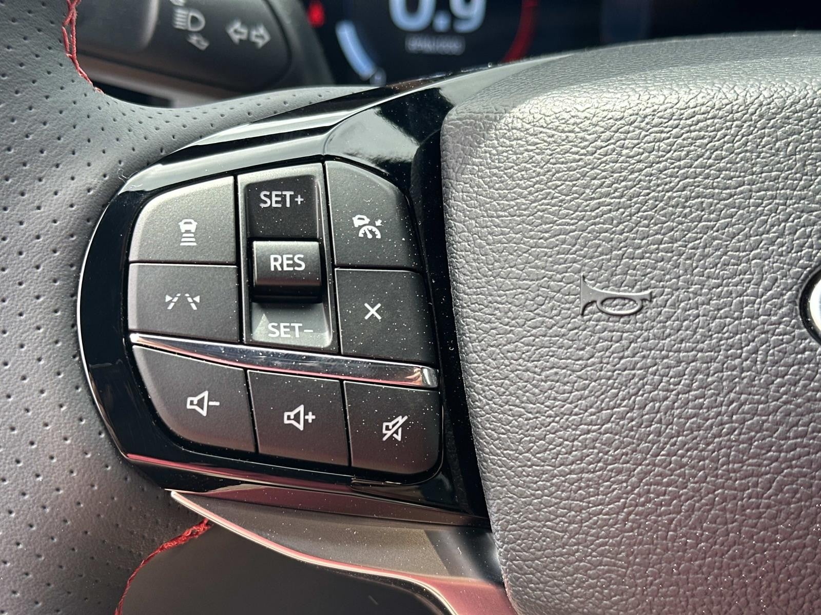 2026 Ford Explorer ST-LINE RWD