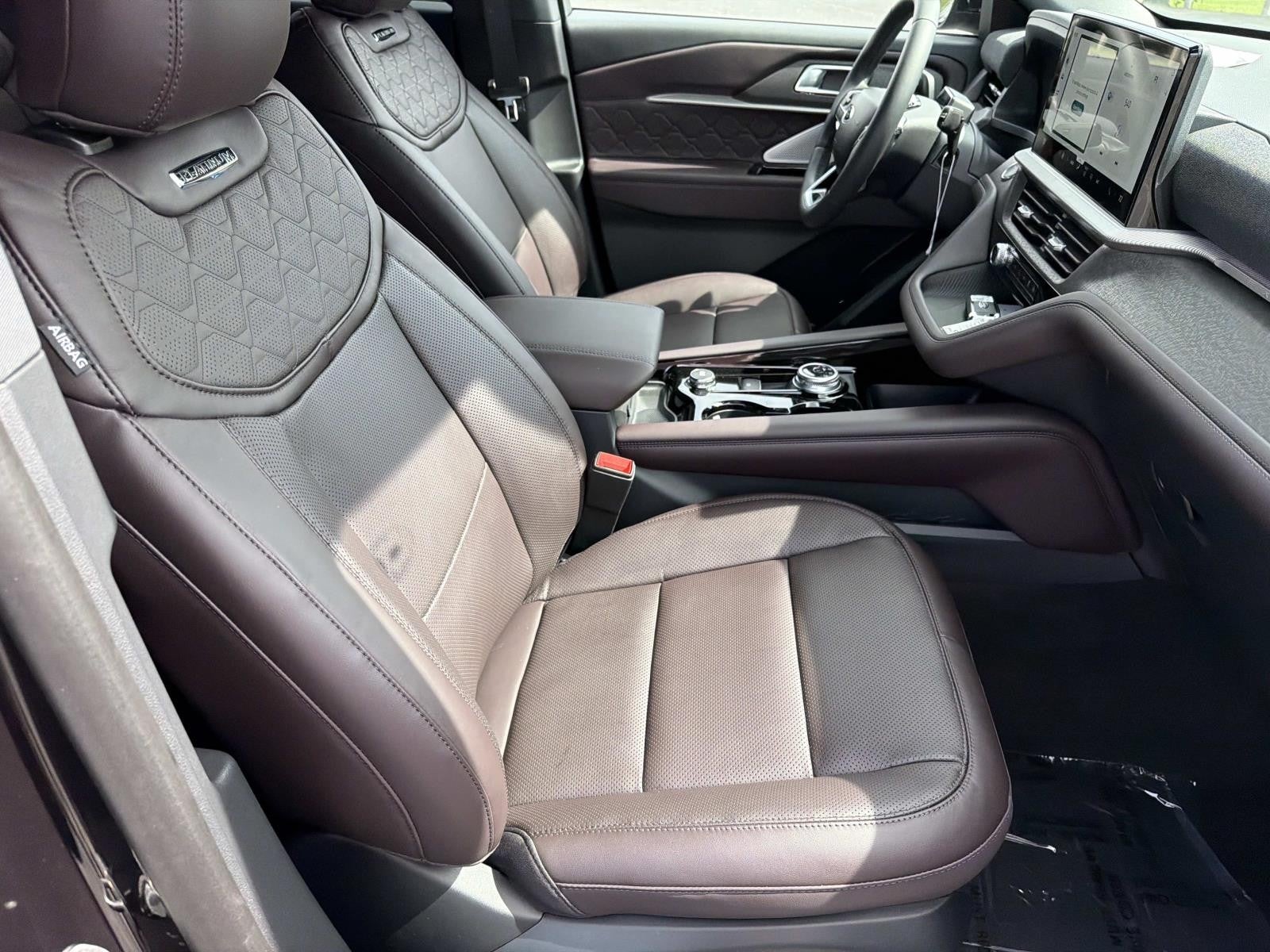 2026 Ford Explorer PLATINUM 4WD