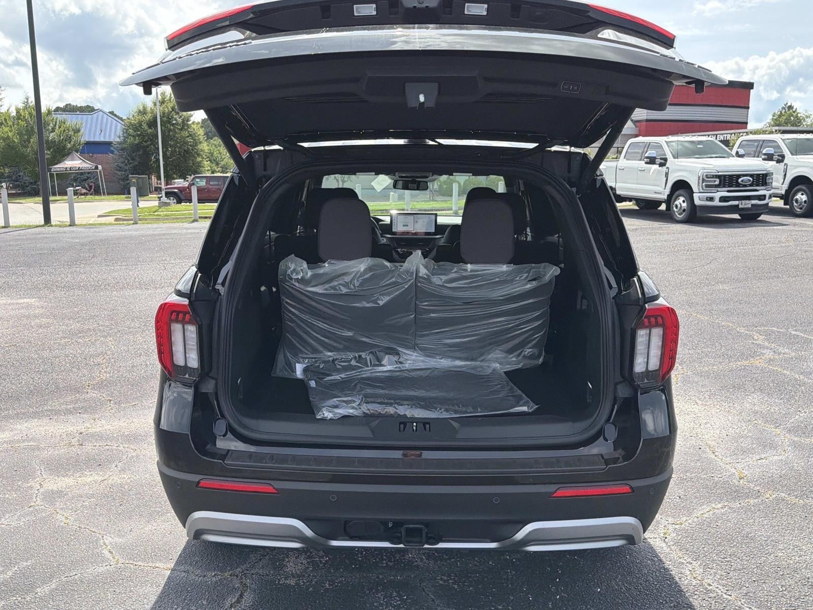 2026 Ford Explorer PLATINUM 4WD