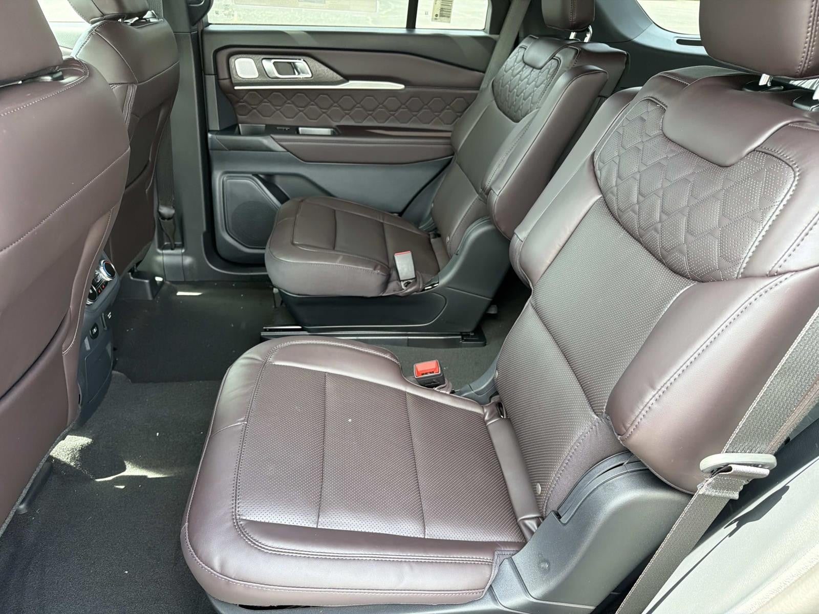 2026 Ford Explorer PLATINUM 4WD
