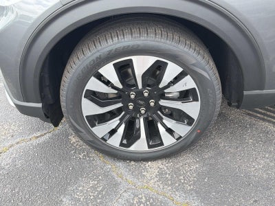 2026 Ford Explorer PLATINUM 4WD