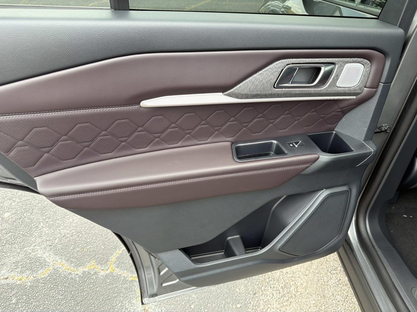 2026 Ford Explorer PLATINUM 4WD