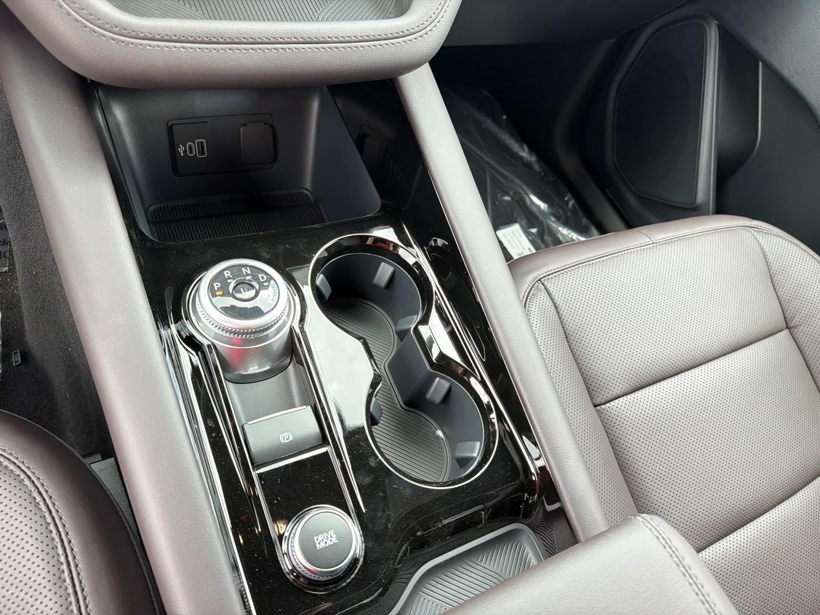 2026 Ford Explorer PLATINUM 4WD