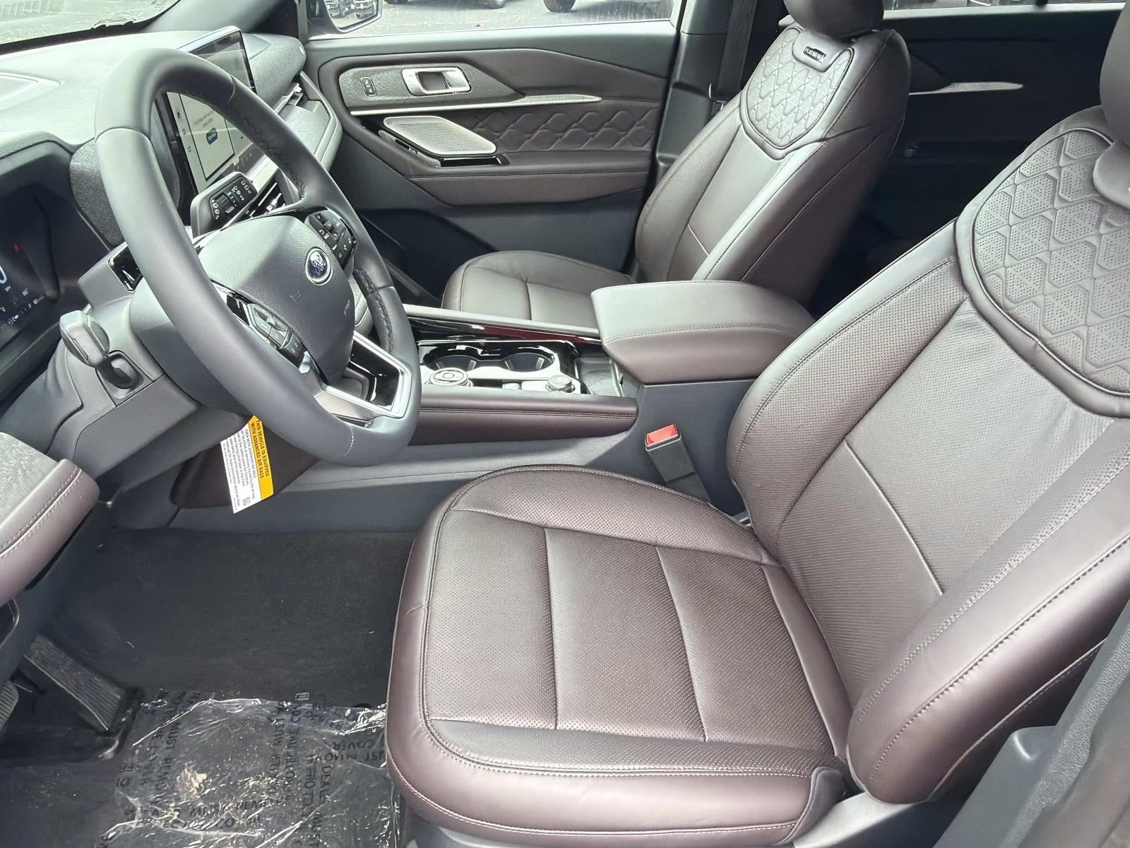 2026 Ford Explorer PLATINUM 4WD
