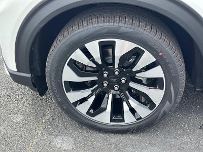 2026 Ford Explorer PLATINUM 4WD