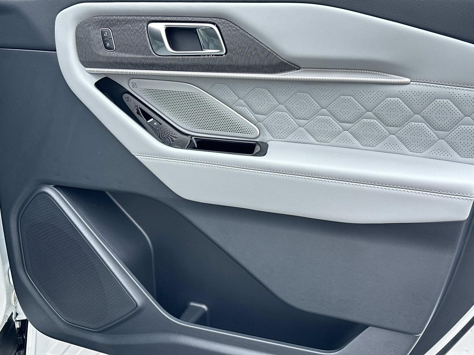 2026 Ford Explorer PLATINUM 4WD