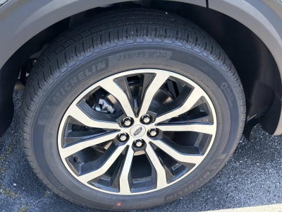 2026 Ford Explorer ST-LINE 4WD