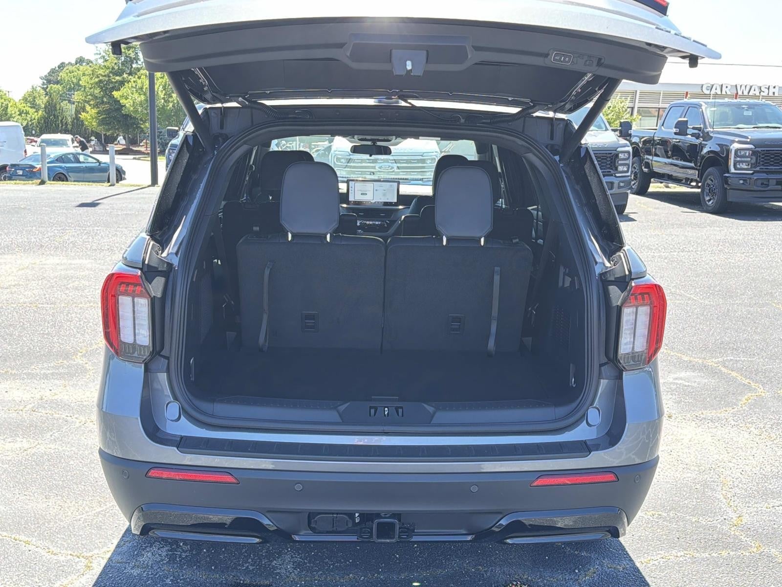 2026 Ford Explorer ST-LINE 4WD