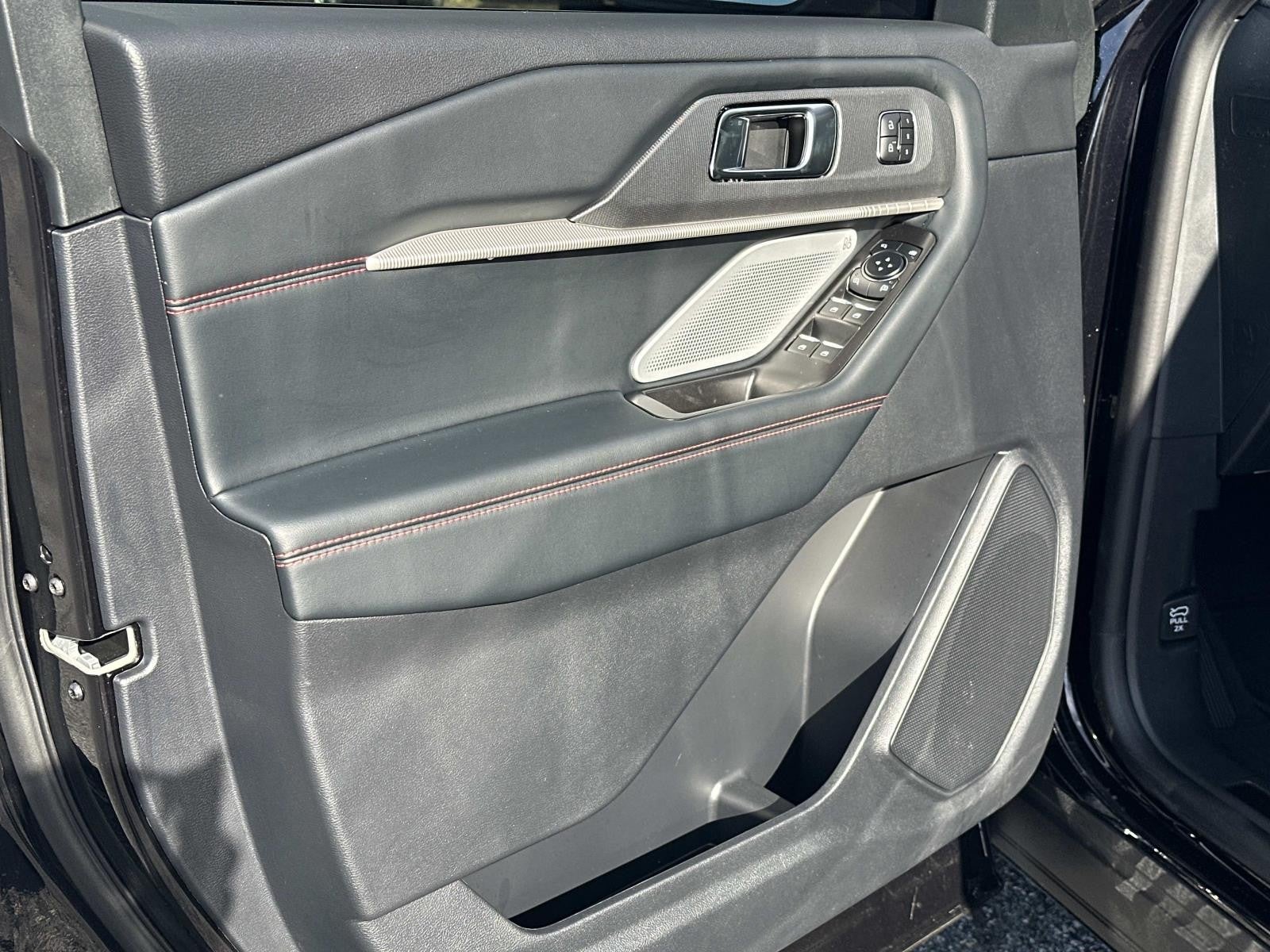 2026 Ford Explorer ST 4WD