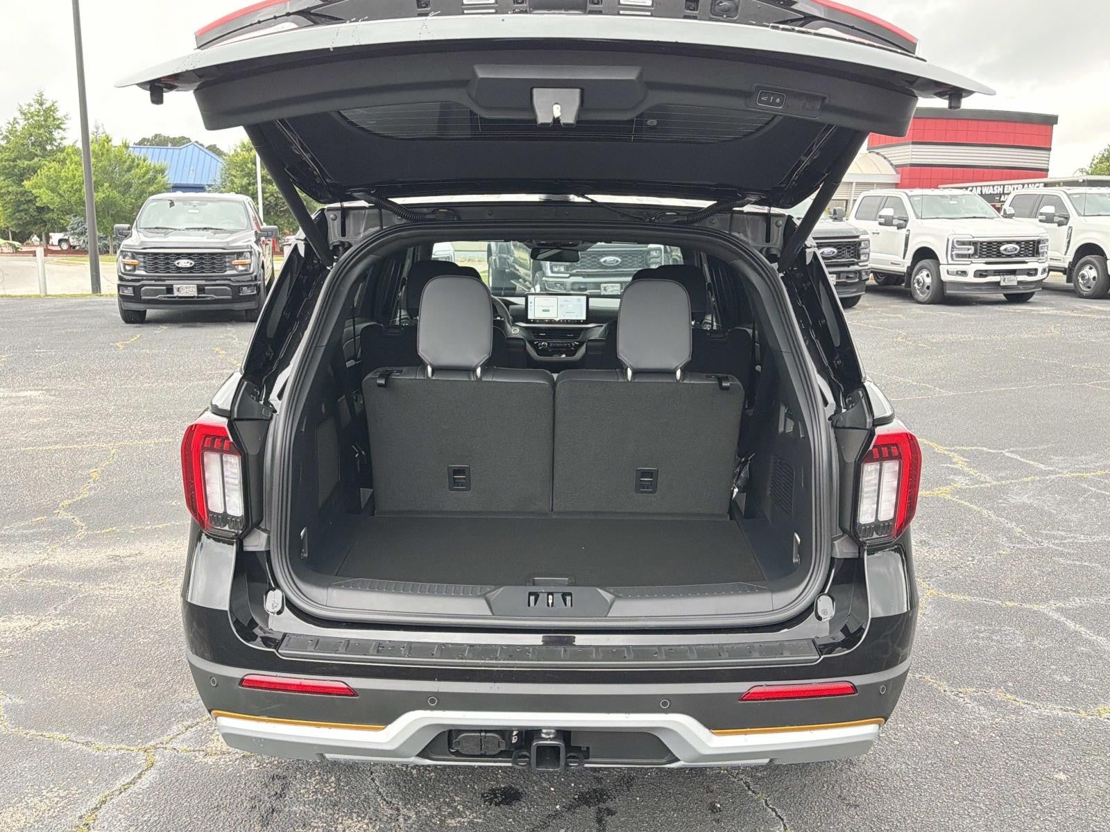 2026 Ford Explorer TREMOR 4WD