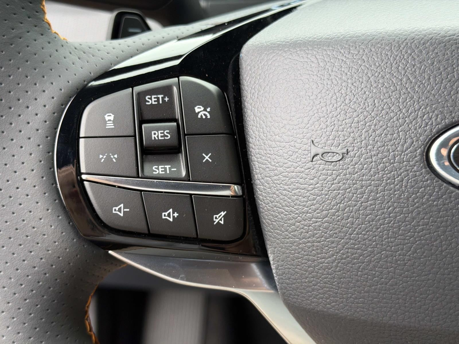 2026 Ford Explorer TREMOR 4WD