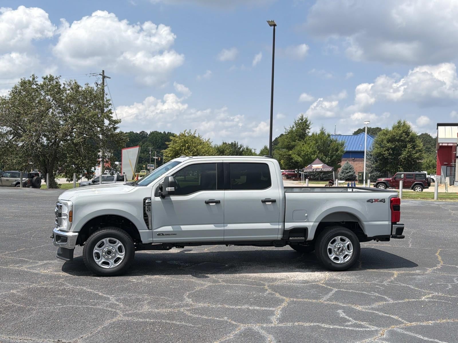 2026 Ford Super Duty F-250 SRW XLT 4WD CREW CAB 6.75' BO