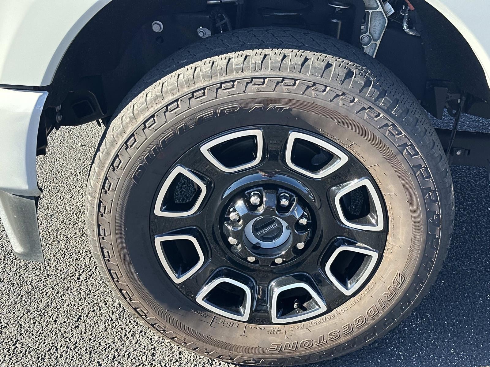 2025 Ford Super Duty F-250 SRW Platinum