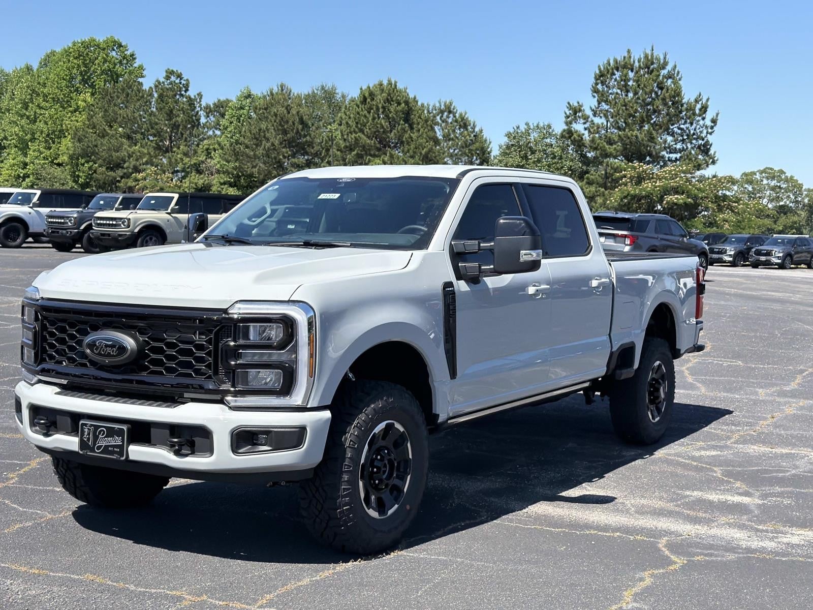 2026 Ford Super Duty F-250 SRW LARIAT 4WD CREW CAB 6.75'
