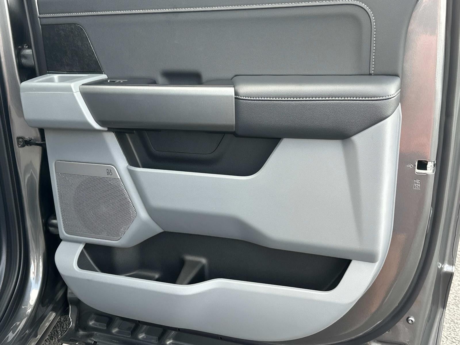 2025 Ford Super Duty F-250 SRW XLT 4WD CREW CAB 6.75' BO