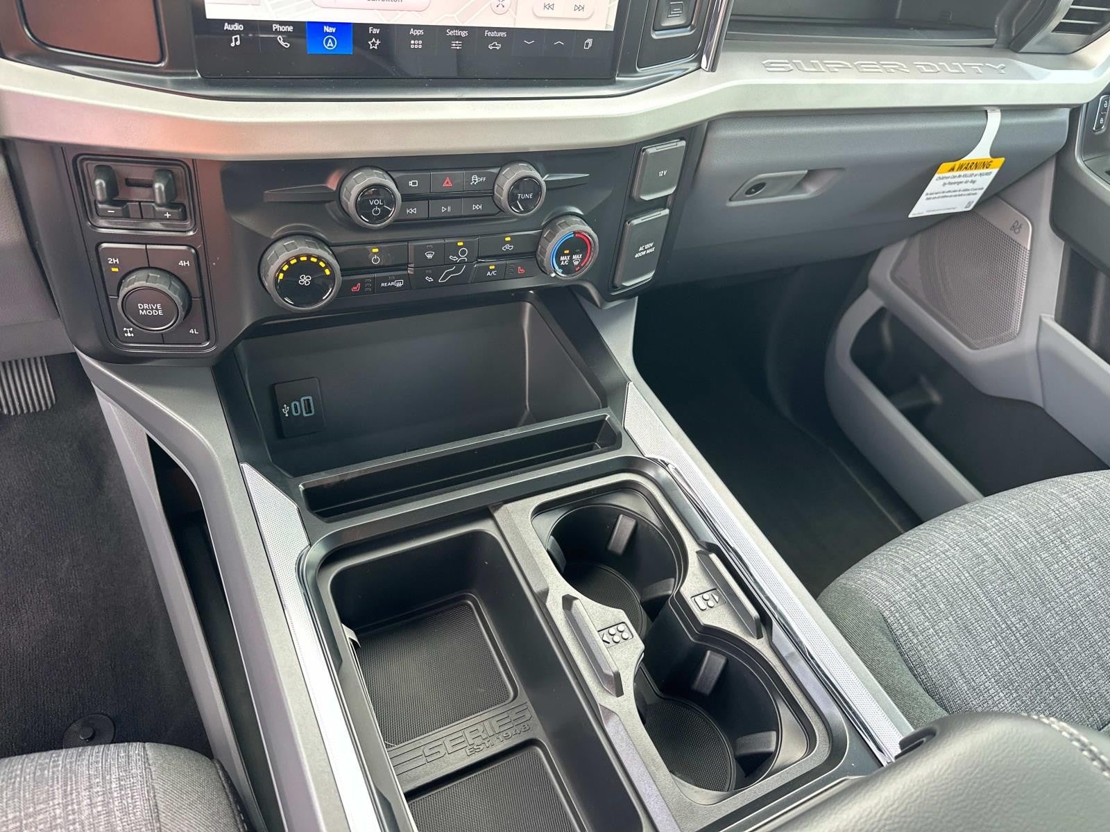 2025 Ford Super Duty F-250 SRW XLT 4WD CREW CAB 6.75' BO