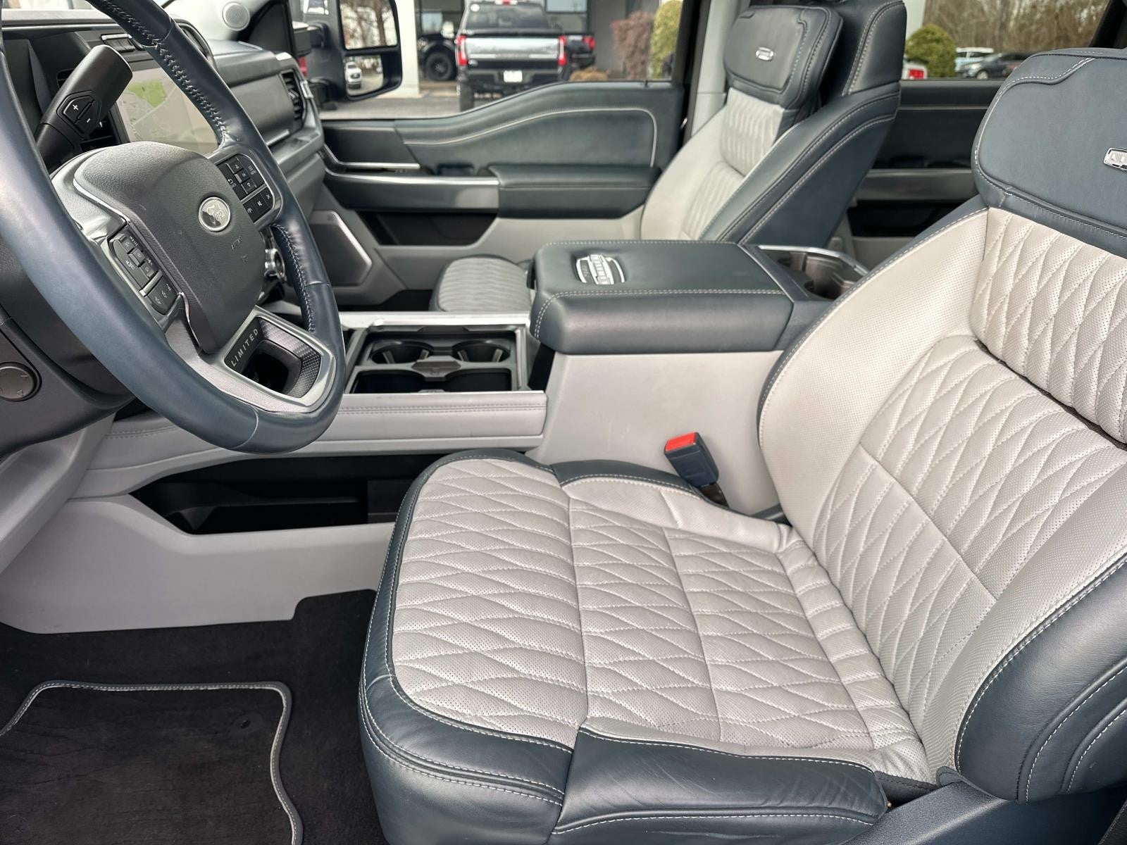 2024 Ford Super Duty F-350 SRW Limited