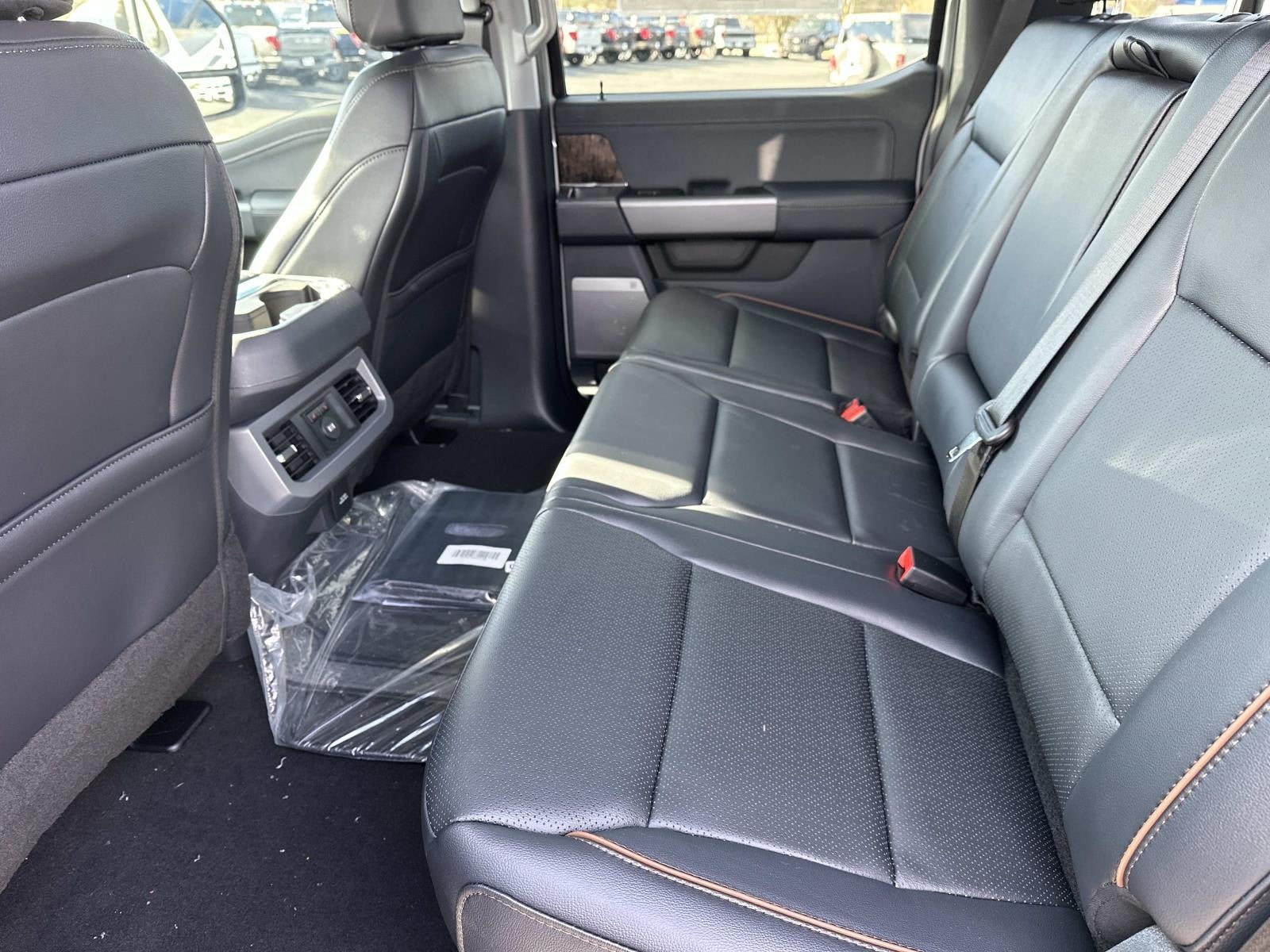 2026 Ford Super Duty F-350 SRW LARIAT 4WD CREW CAB 6.75'