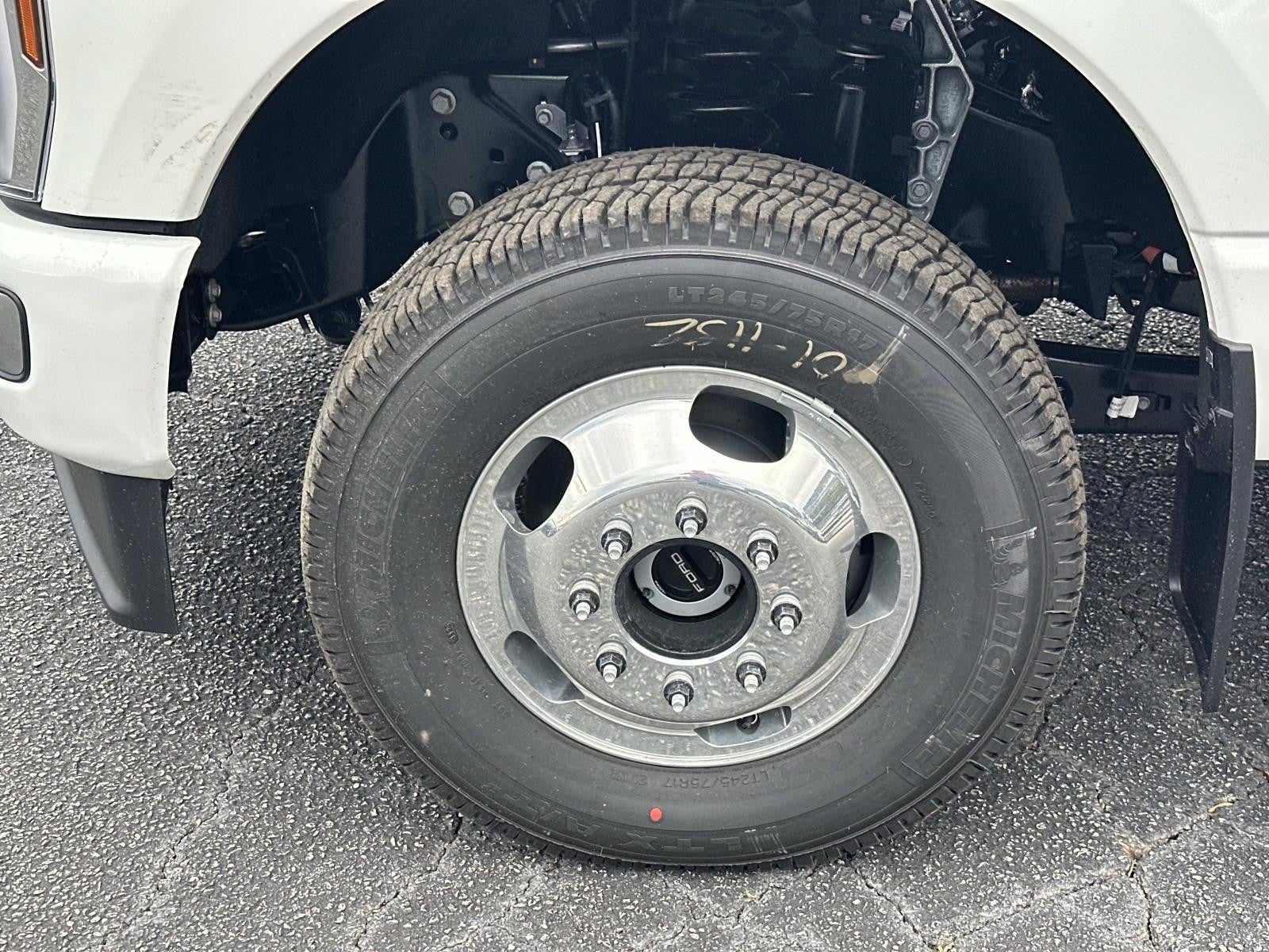 2026 Ford Super Duty F-350 DRW PLATINUM 4WD CREW CAB 8'