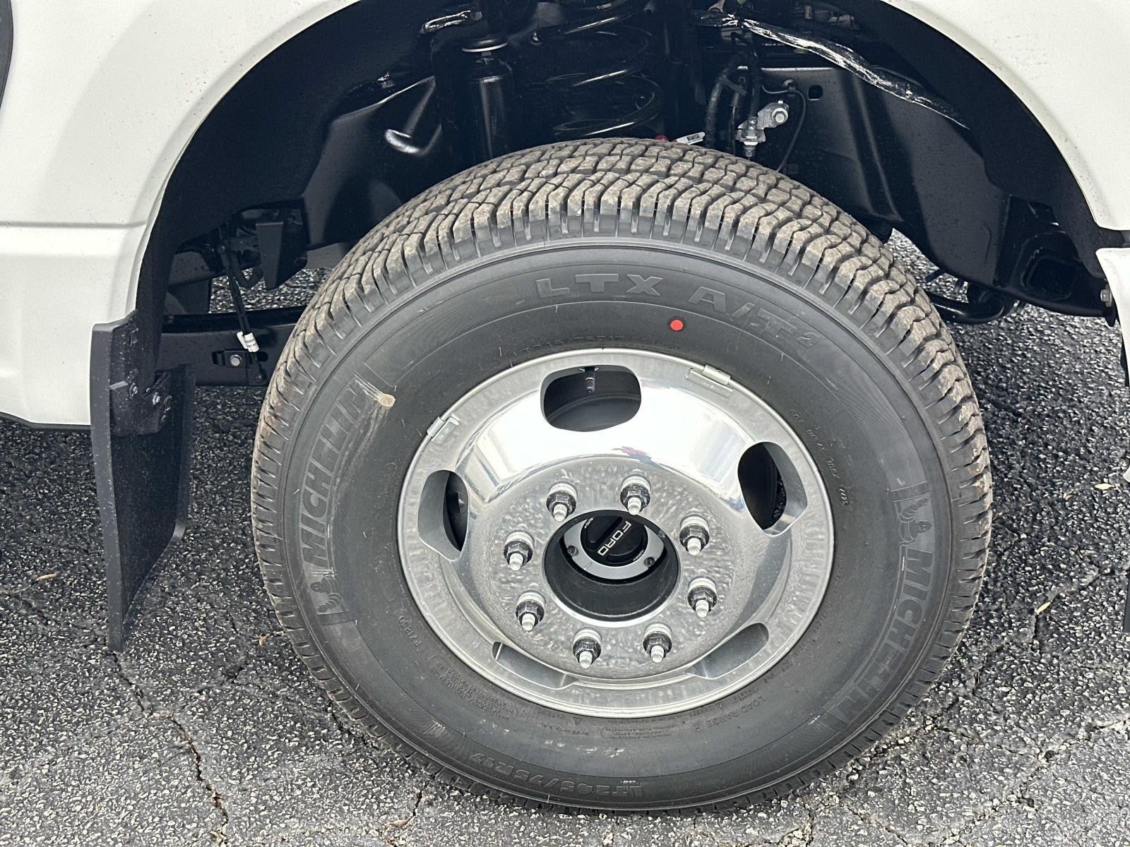 2026 Ford Super Duty F-350 DRW PLATINUM 4WD CREW CAB 8'