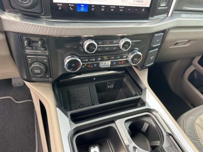 2026 Ford Super Duty F-350 DRW PLATINUM 4WD CREW CAB 8'